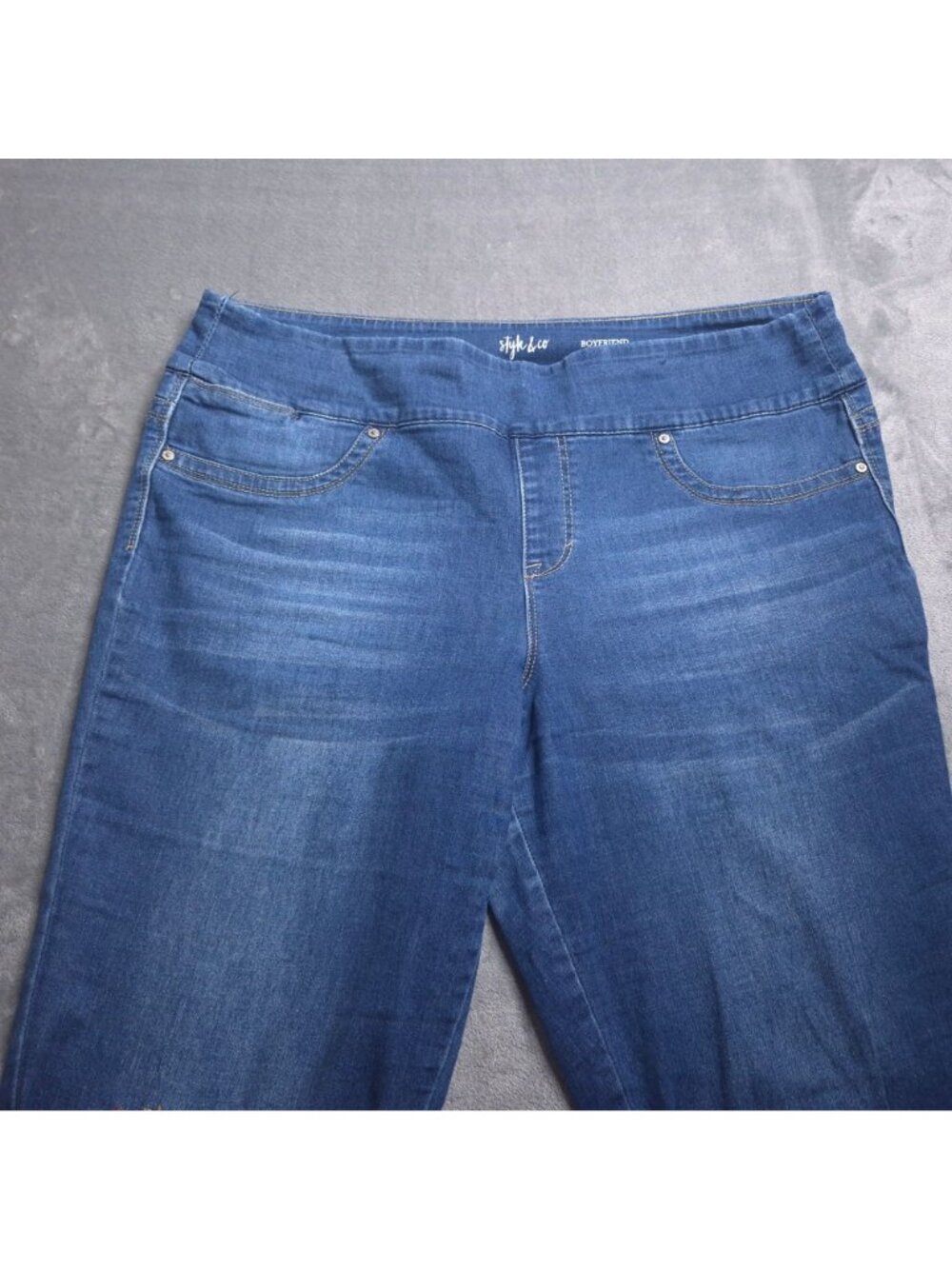 Style & Co Womens Pull On Boyfriend Jeans 20 Plus Floral Embroidery High Rise - Picture 6 of 8